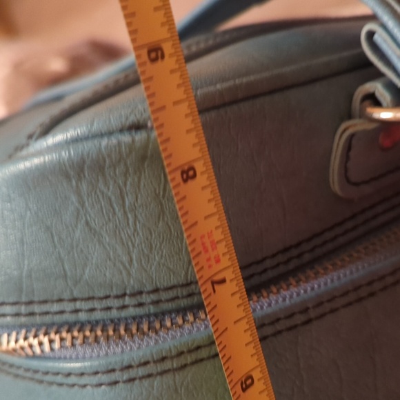 Blue Faux Leather Vintage Train Case - Picture 9 of 11